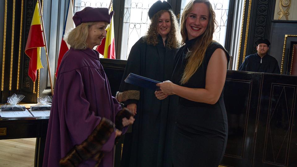 Slavnostní předávání diplomů absolventům Jahodovky