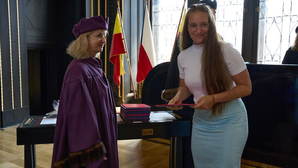 Slavnostní předávání diplomů absolventům Jahodovky
