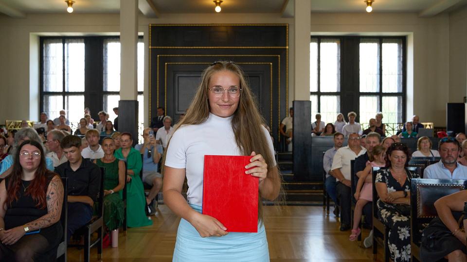 Slavnostní předávání diplomů absolventům Jahodovky