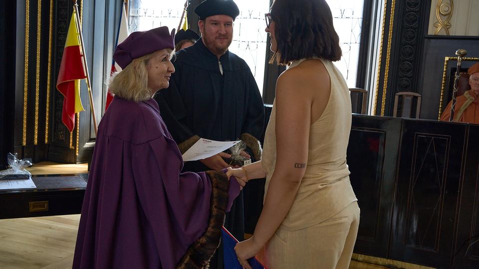 Slavnostní předávání diplomů absolventům Jahodovky
