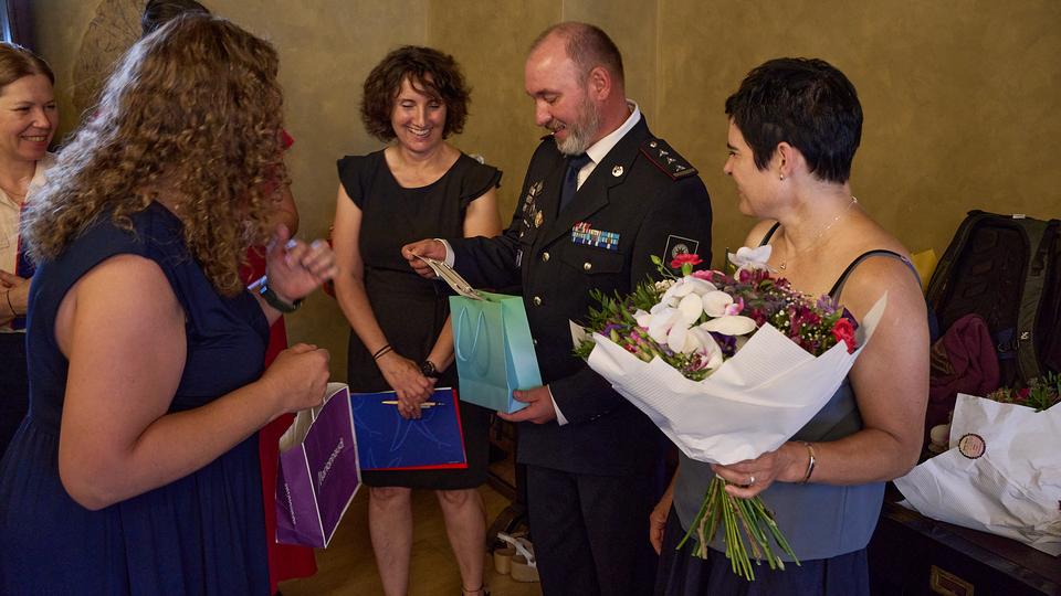 Ze zákulisí slavnostního předávání diplomů