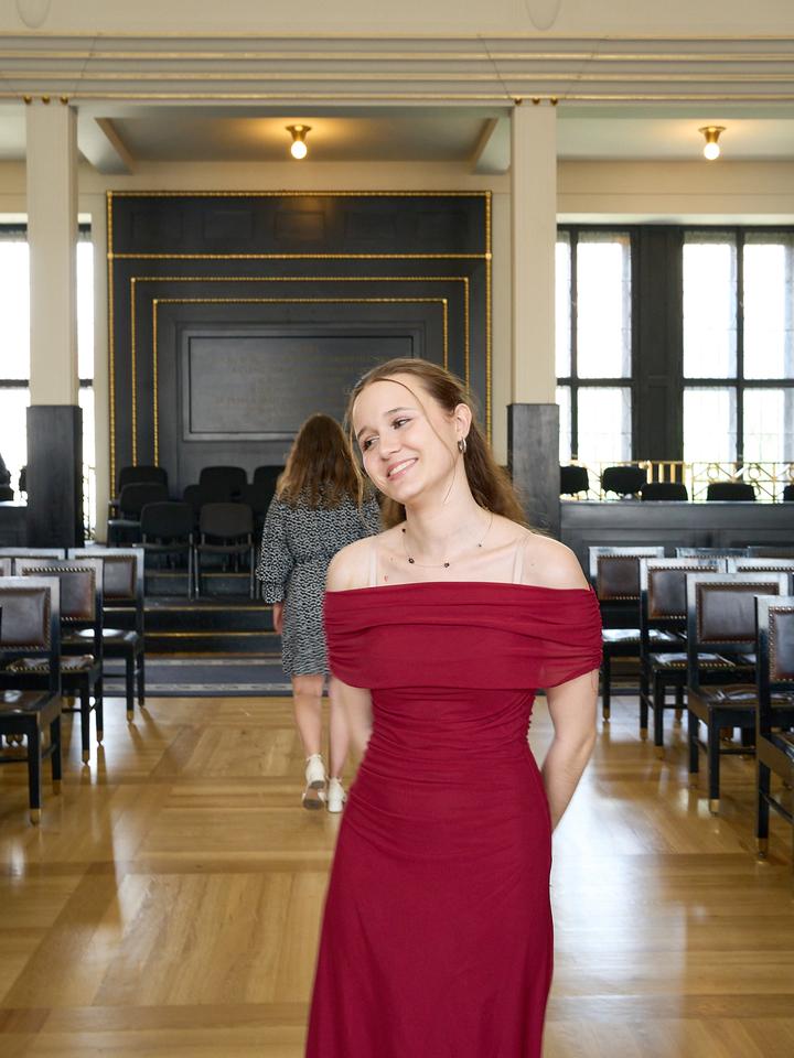 Ze zákulisí slavnostního předávání diplomů