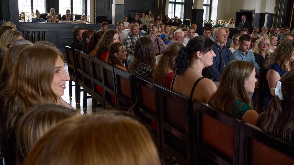Slavnostní předávání diplomů absolventům Jahodovky