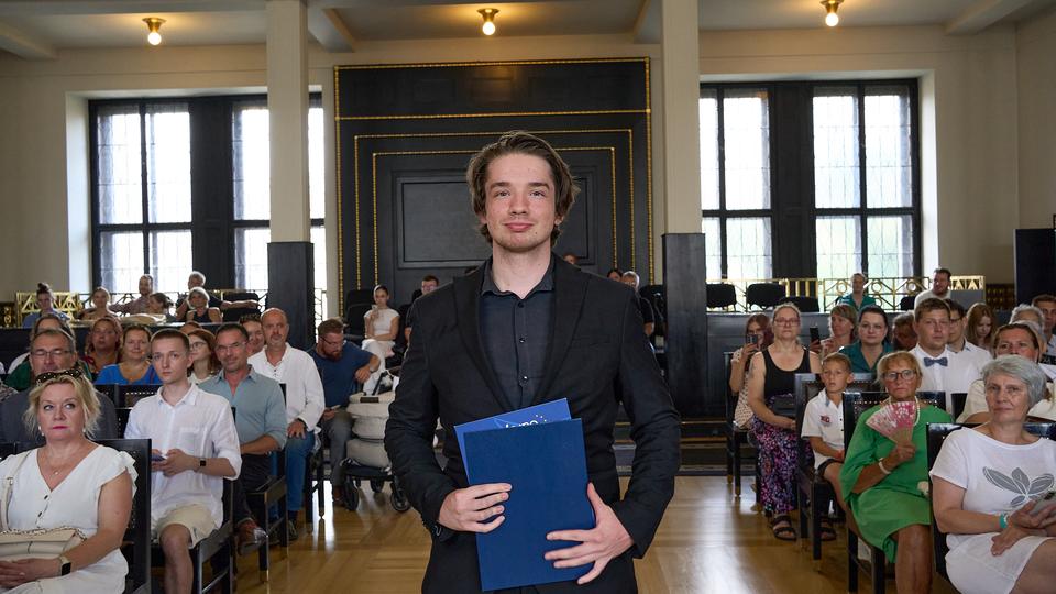 Slavnostní předávání diplomů absolventům Jahodovky
