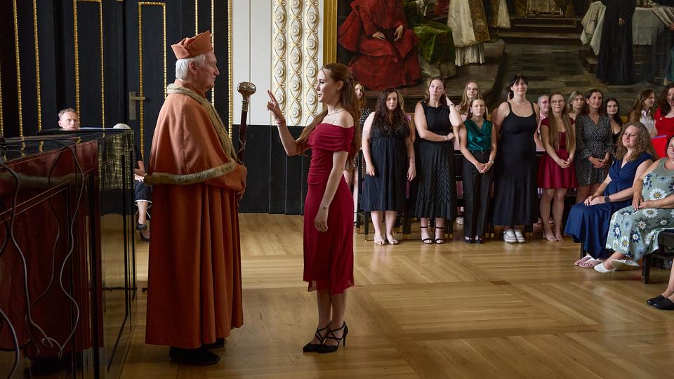 Slavnostní předávání diplomů absolventům Jahodovky