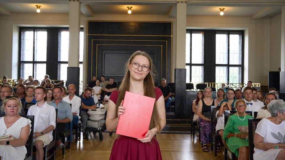 Slavnostní předávání diplomů absolventům Jahodovky