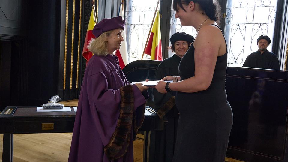 Slavnostní předávání diplomů absolventům Jahodovky