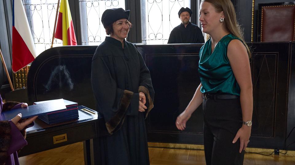 Slavnostní předávání diplomů absolventům Jahodovky