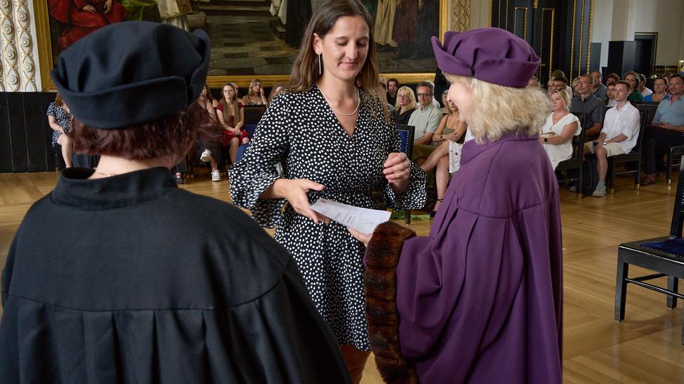 Slavnostní předávání diplomů absolventům Jahodovky