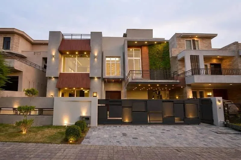 1 Kanal House with 7 Bedrooms for Sale in DHA Phase 2 Islamabad
