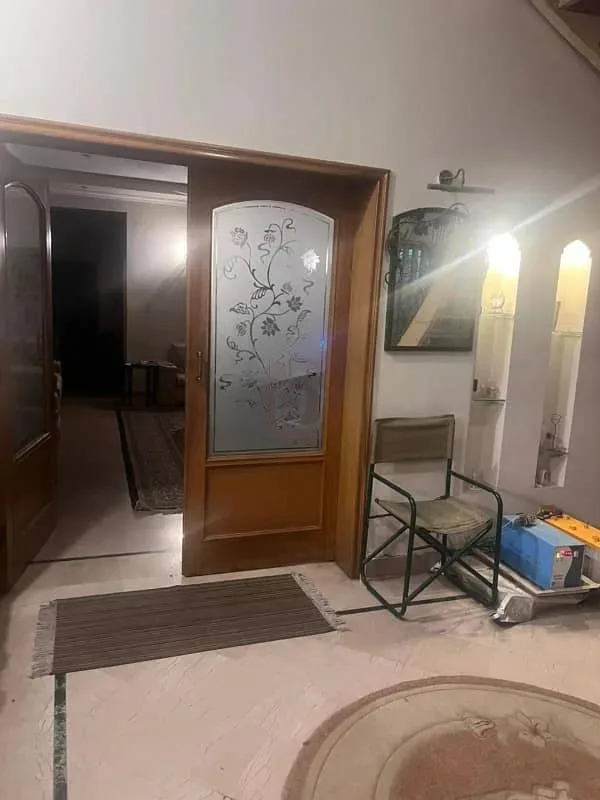 One Kanal Bungalow For Sale in DHA Lahore Near Park, Masjid & Commercial Market