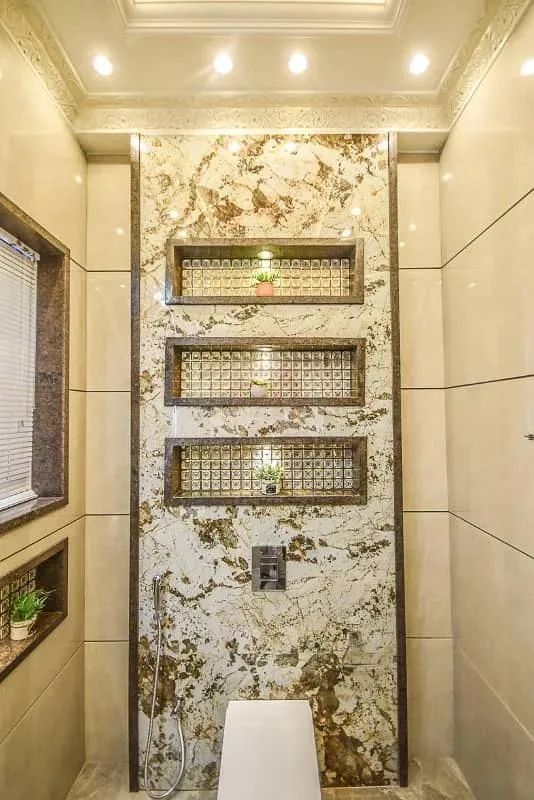 Exquisite 10 Marla Spanish Style Villa Available for Sale