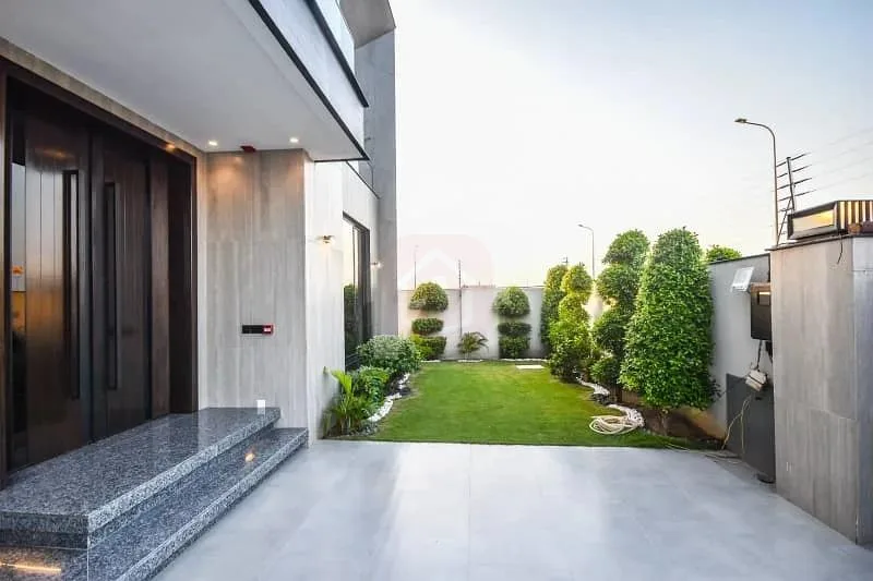 One Kanal Luxurious Ultra-Modern Bungalow with Full Basement for Sale in DHA Lahore