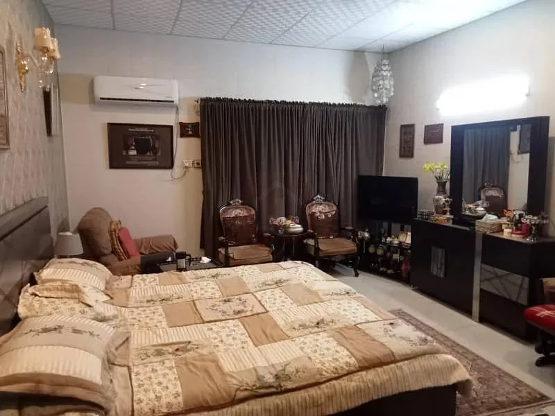 One Kanal Modern Bungalow for Sale in DHA Lahore Near Park and Market
