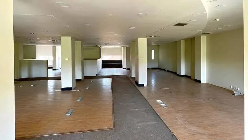 3000 SQFT Office Available in Islamabad's Blue Area