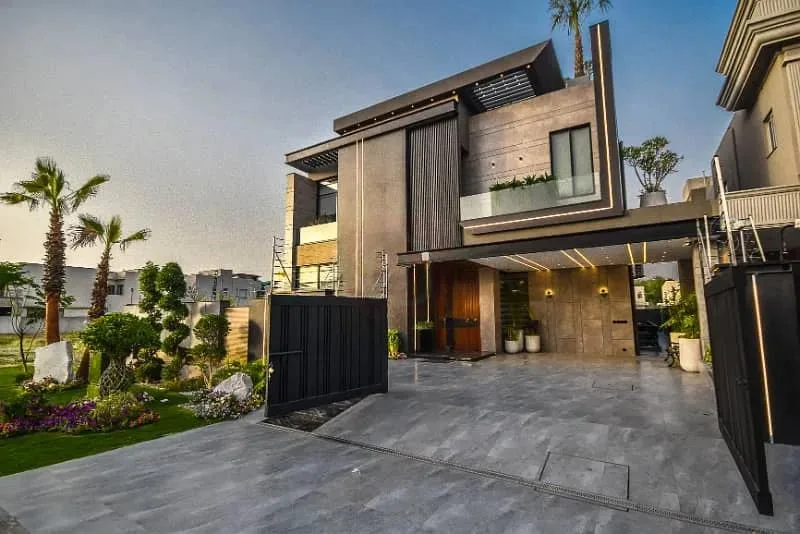 One Kanal Full Basement House Available Near Park & Main Boulevard in DHA Phase 6