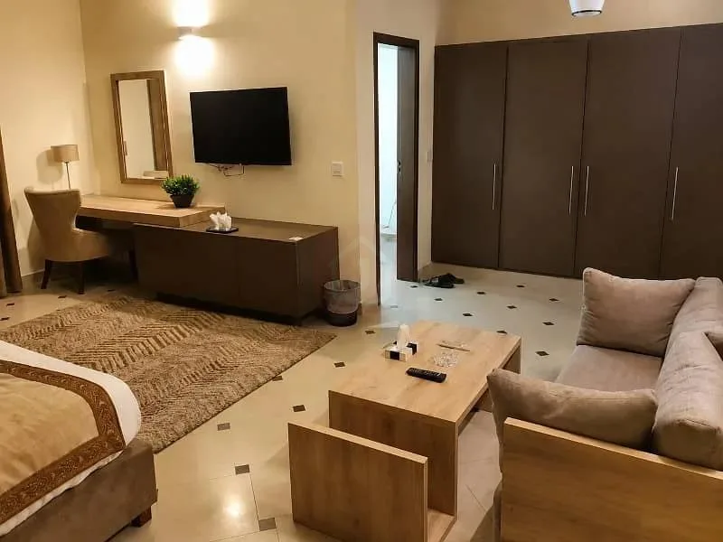 2 Kanal Old House Available for Sale in F-7 Islamabad