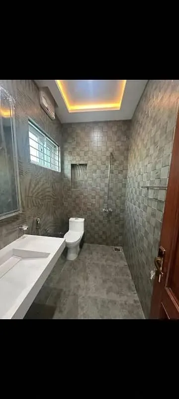 10 Marla Home Available in Sector C-2, Bahria Enclave Islamabad