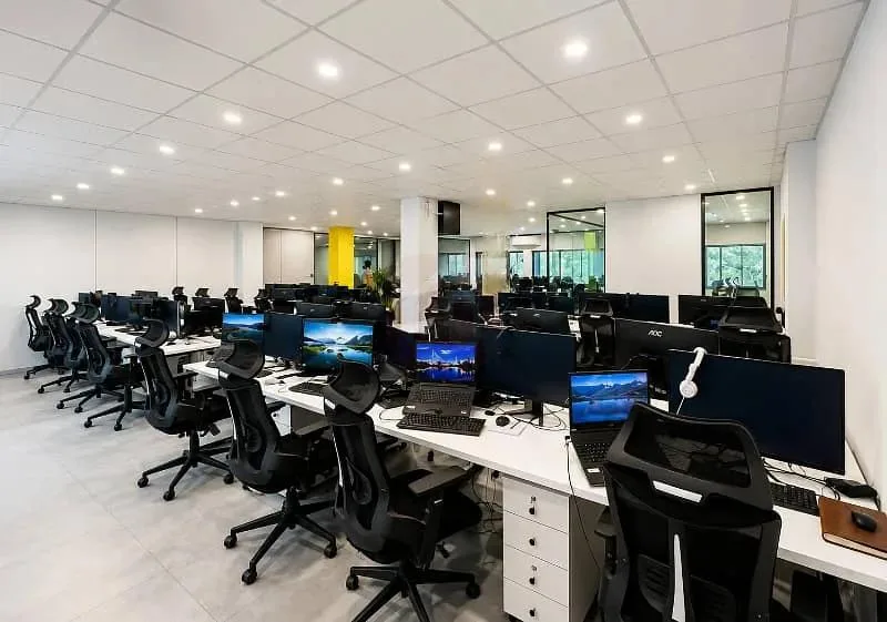 Furnished Office Space of 2750 SQFT in Blue Area