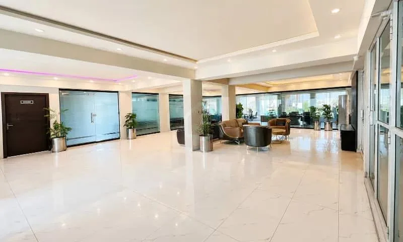 6000 SQFT Semi-Furnished Corporate Office in Blue Area