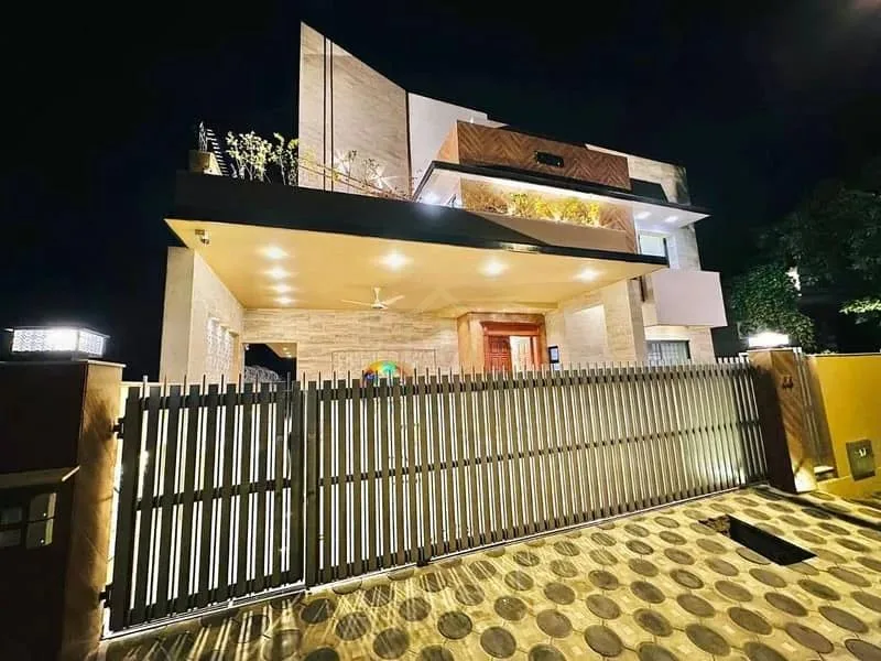 1 Kanal House Available For Sale in DHA Phase 2
