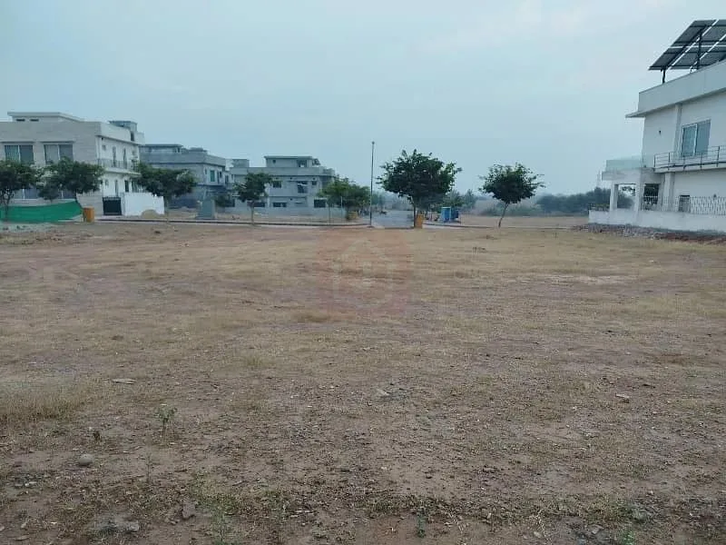 10 Marla Boulevard Plot Available in Sector C1 Extension