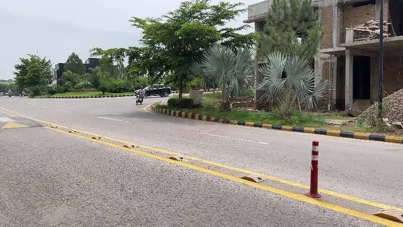 5 Marla Residential Plot in Bahria Enclave Sector B | Possession & Utilities Cleared