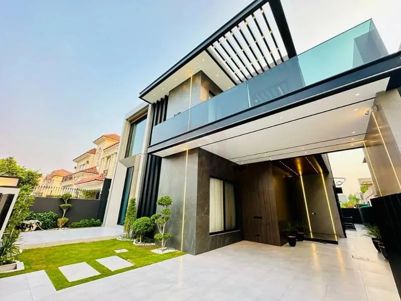 Stunning 1 Kanal Bungalow for Sale Near Dolmen Mall in DHA Phase 6