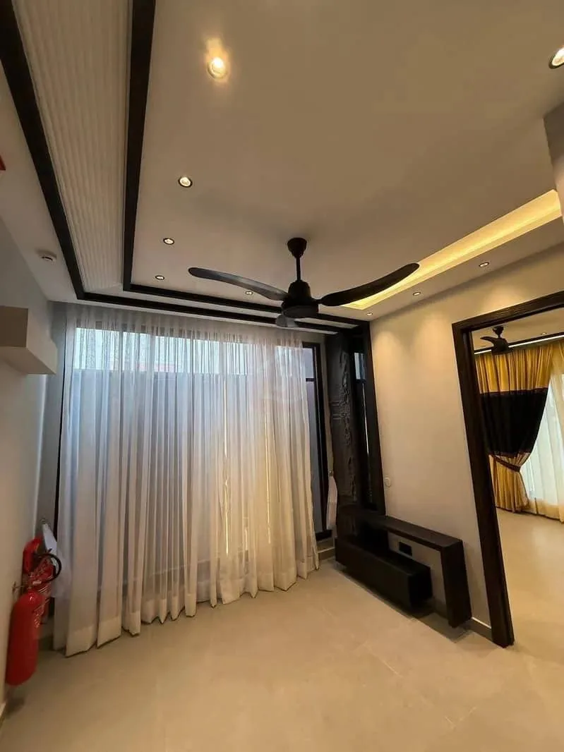Stylish 8 Marla House with Basement for Sale at a Great Price