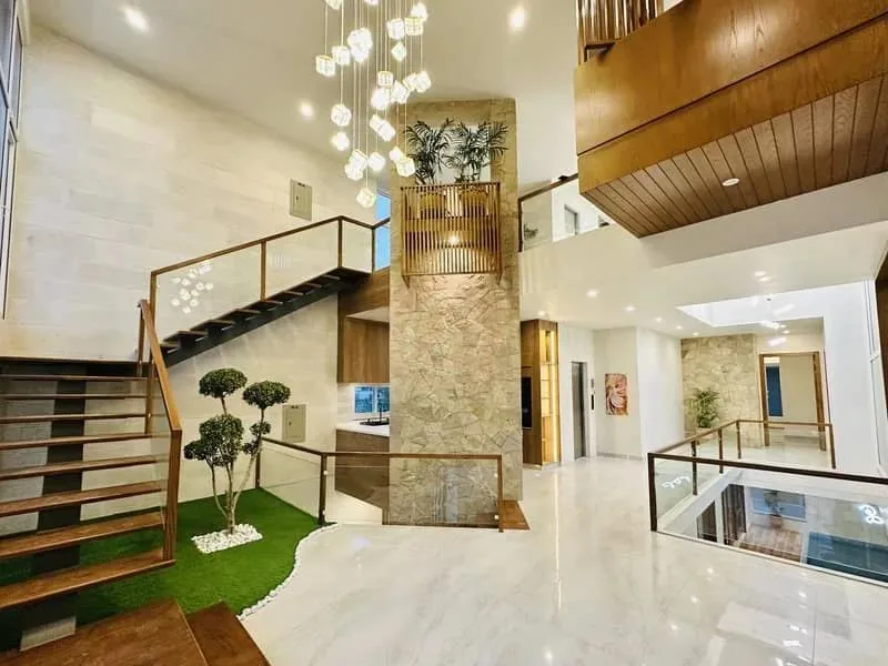 One Kanal Luxurious House with Pool in DHA Phase 2
