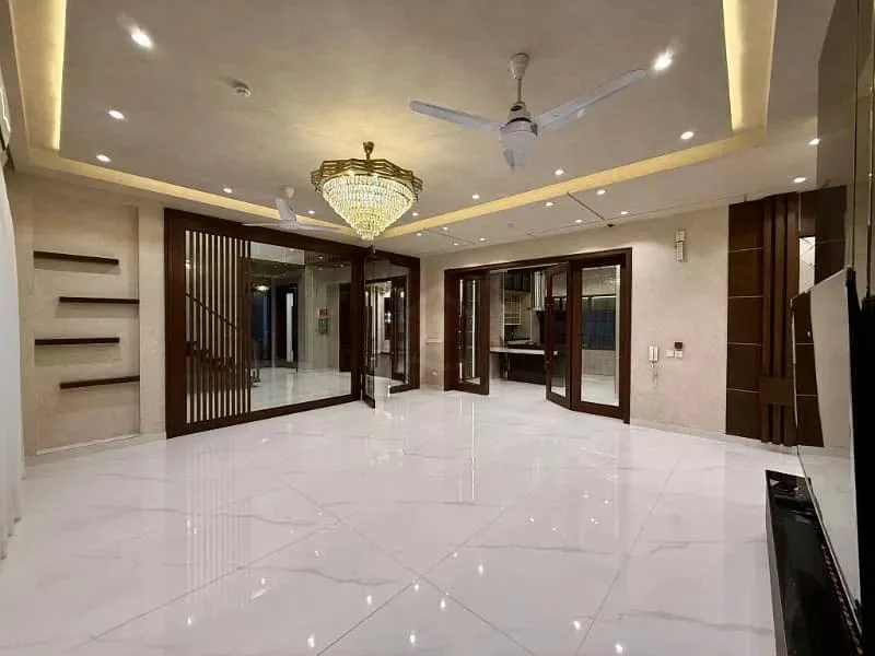 Stunning One Kanal Bungalow for Sale in DHA Lahore with Servant Quarters