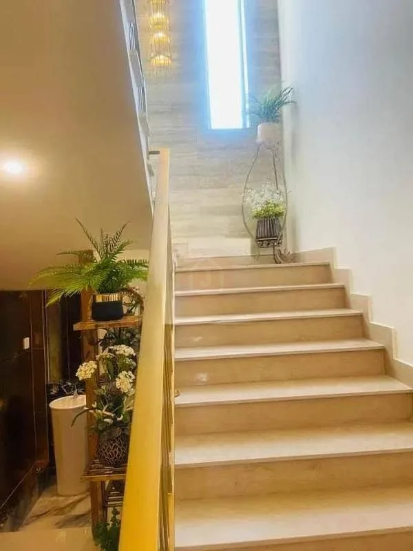 10 Marla Home for Sale in Prime Location Close to Mosque, Park & Market