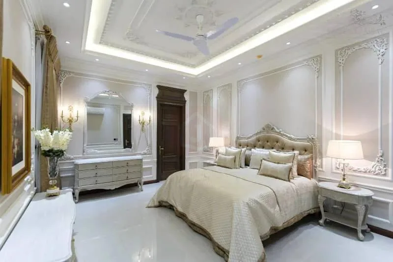 1 Kanal Fully Furnished Bungalow with Solar Power Near Raya Club in DHA for Sale