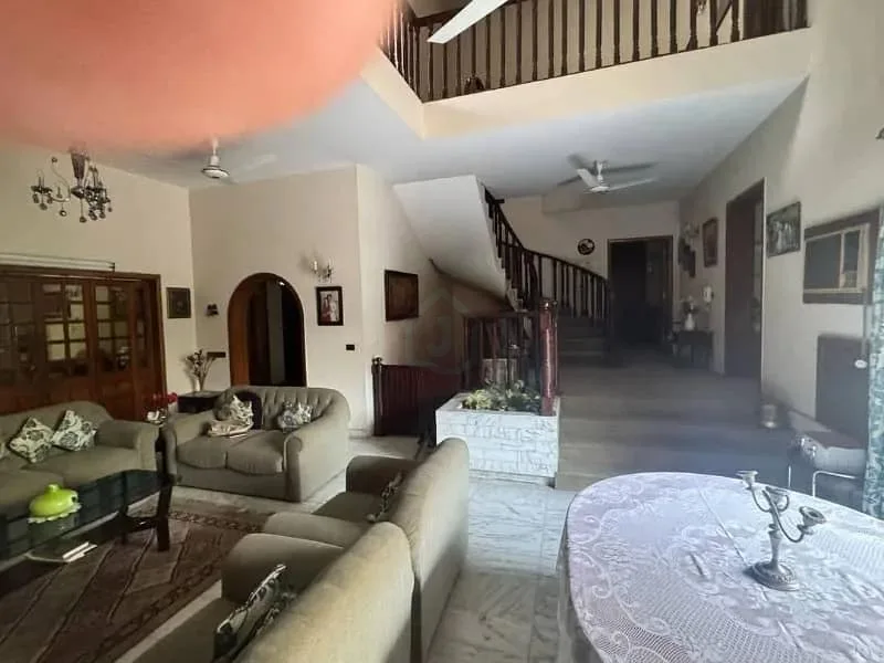 Beautiful 2 Kanal Basement Bungalow for Sale in DHA Lahore