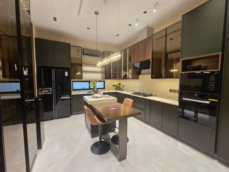 1 Kanal Fully Furnished Italian-Style Bungalow for Sale