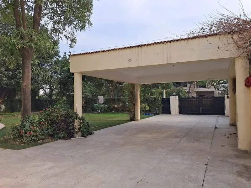 Stunning 2 Kanal Bungalow for Sale in Prime DHA Lahore Location