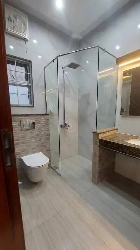 Newly Constructed 1 Kanal Designer Home Available in DHA Phase 2