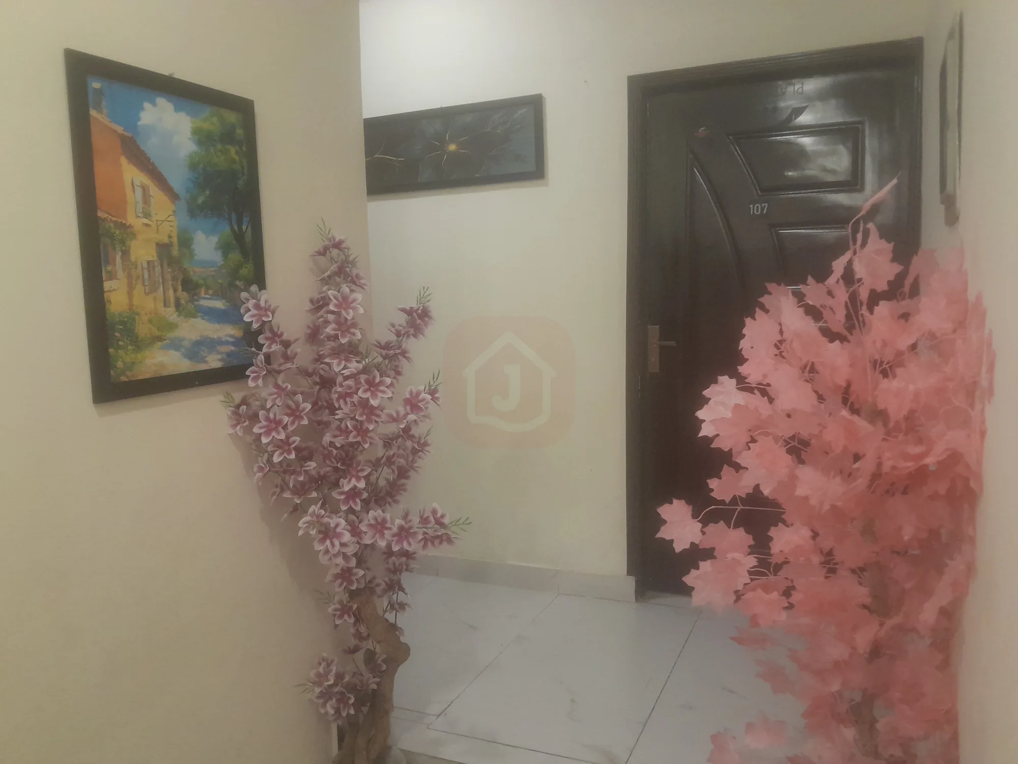 Family Rooms Near Lakshmi Chowk Orange Line Station