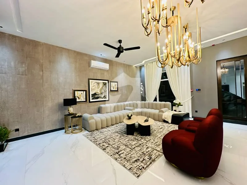 10 Marla Luxury House | Full Basement | Pool | Cinema Hall