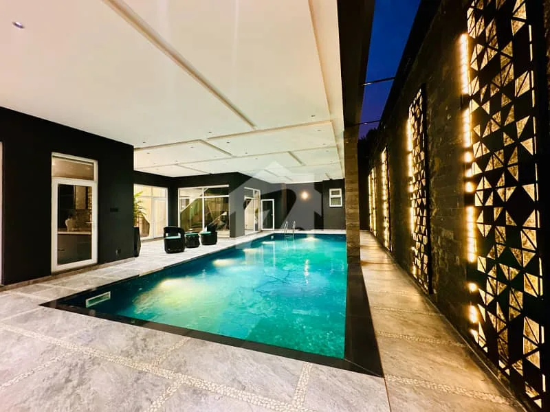 10 Marla Luxury House | Full Basement | Pool | Cinema Hall
