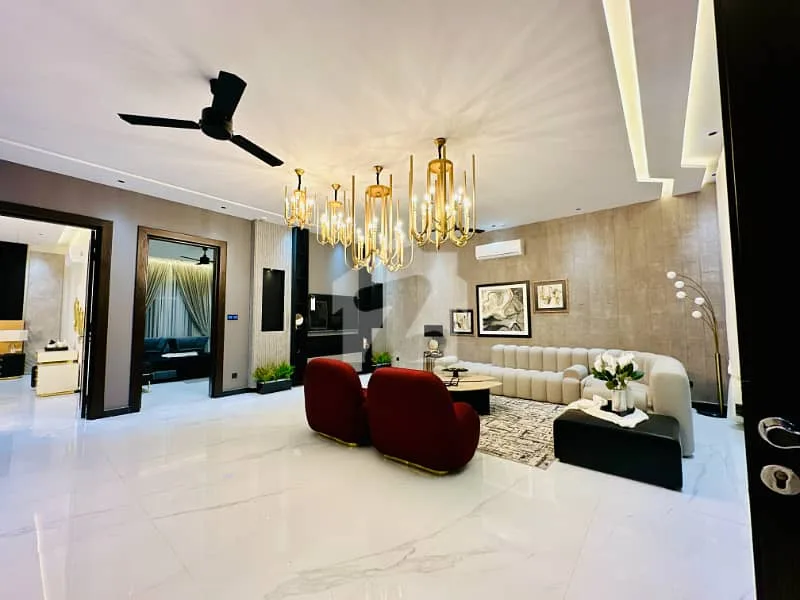 10 Marla Luxury House | Full Basement | Pool | Cinema Hall