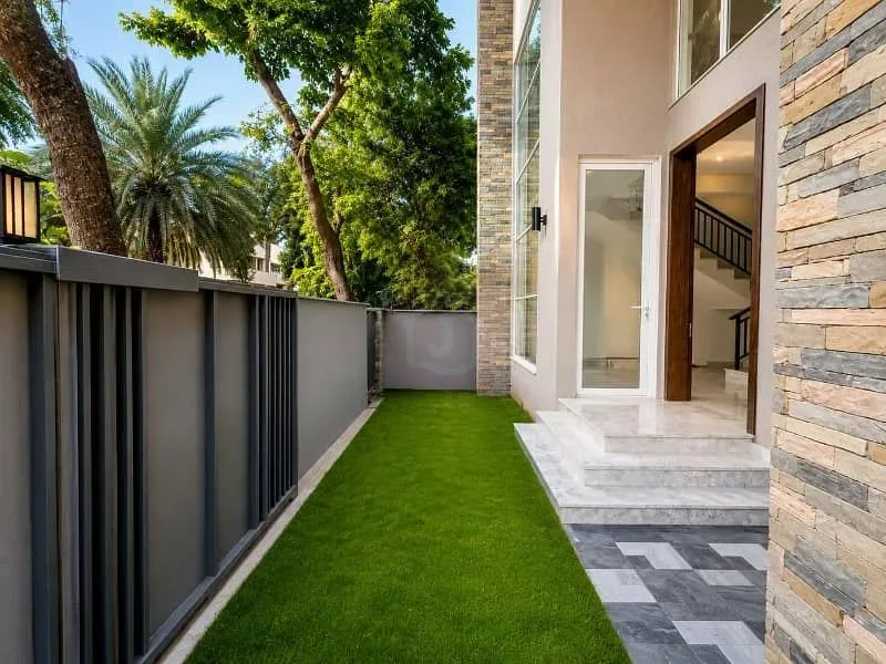 Newly Constructed Independent Three Bedroom House Available for Sale