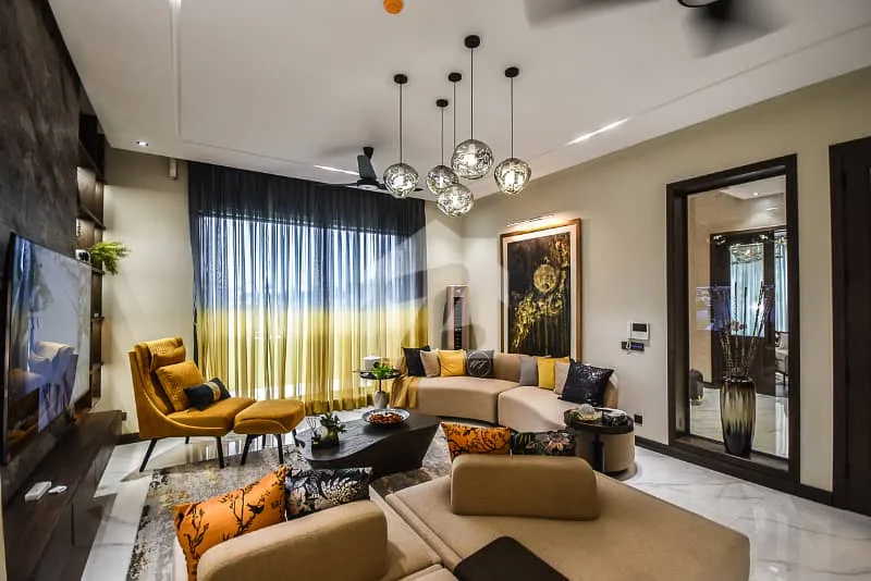1 Kanal Stunning Lawn + 1 Kanal New Luxury Bungalow For Sale Near DHA Raya Fairways