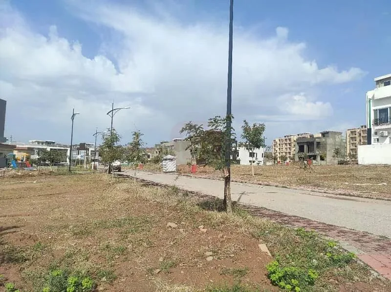 Corner 5 Marla Plot Available in Sector I, Bahria Enclave Islamabad | Includes 2 Marla Extra Land