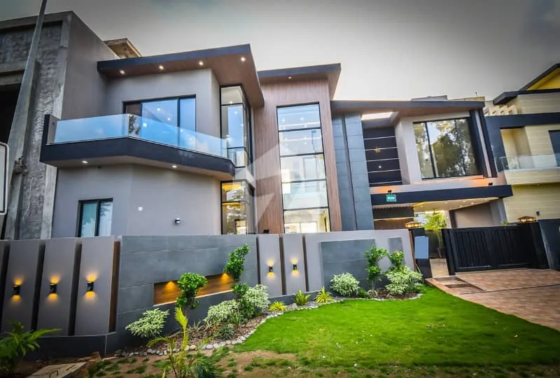 Stylish 7.5 Marla Home Available for Purchase in DHA Lahore