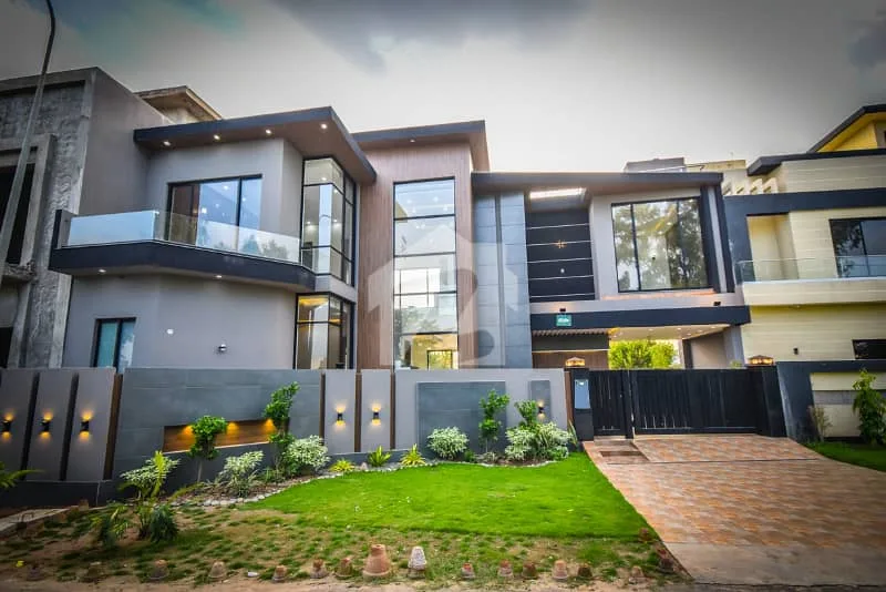 Stylish 7.5 Marla Home Available for Purchase in DHA Lahore