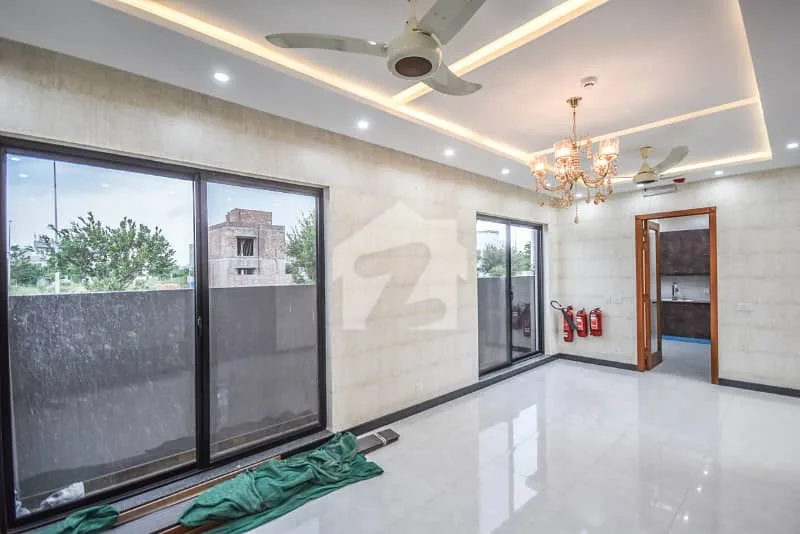 Stylish 7.5 Marla Home Available for Purchase in DHA Lahore