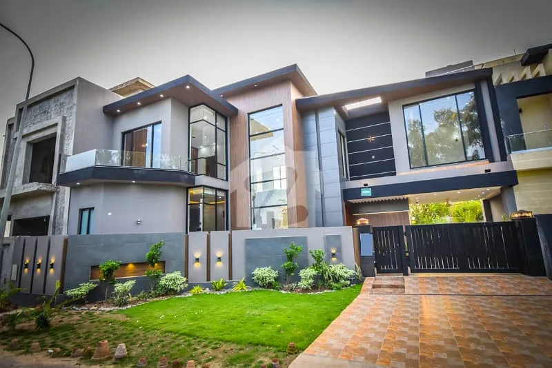 Stylish 7.5 Marla Home Available for Purchase in DHA Lahore