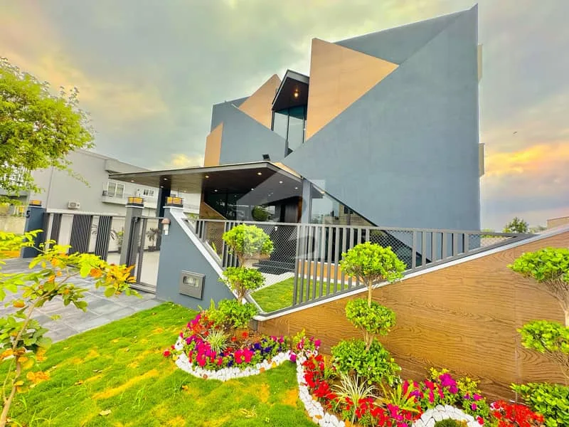 High-End Designer Home in DHA Defence Phase 2