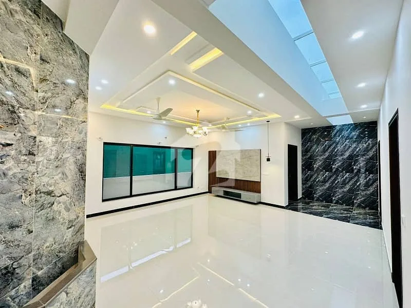 Newly Built Designer Home in Prime Location